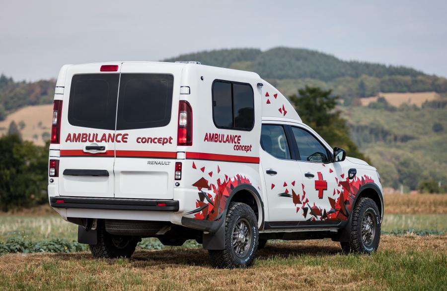  Renault Alaskan Ambulance Concept by Sanicar 2016 года  (фото 8 из 11)